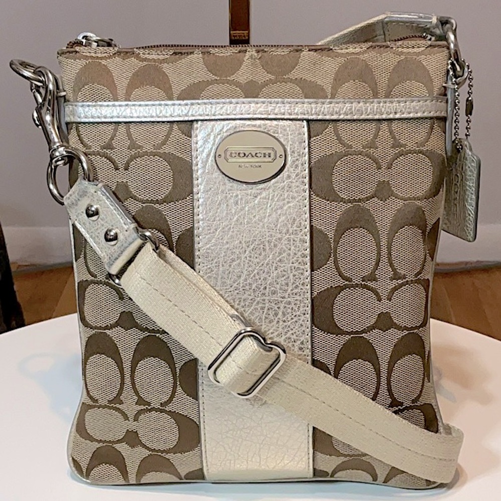 Coach Legacy Signature Swingpack Crossbody Brown & Tan with Metallic Gold EUC